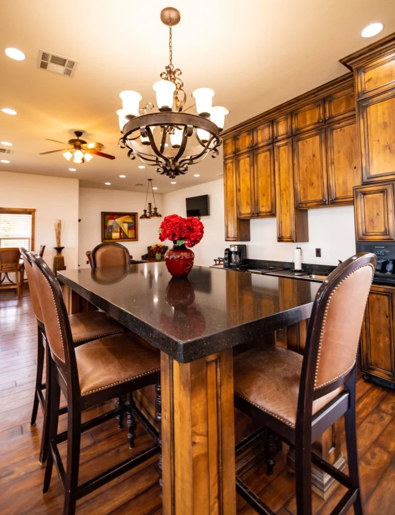 Clubhouse dining room with kitchenette